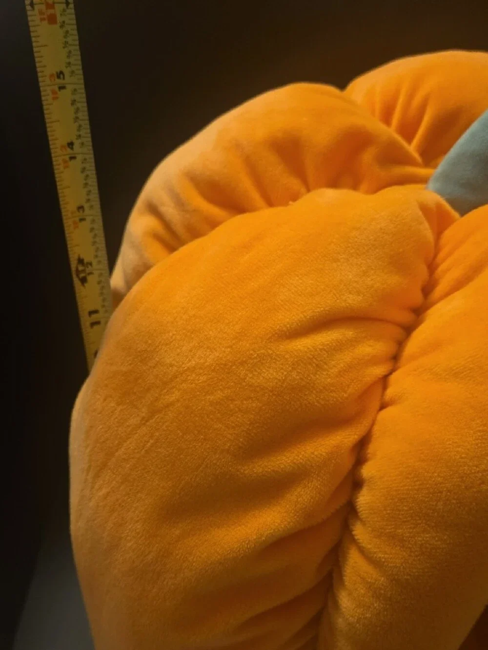 Plush Orange Pumpkin-Shaped Cat Bed With Removable Pillow.